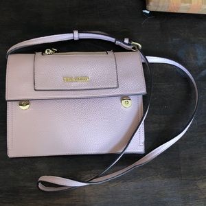 Great condition! Looks brand new.